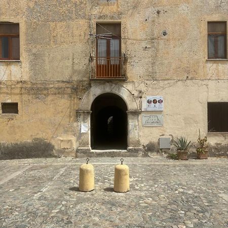 Al Castello Apartment Fiumefreddo Bruzio Eksteriør bilde